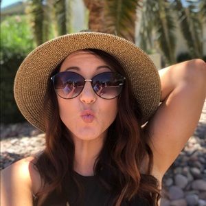 Meet your Posher, Tarrah